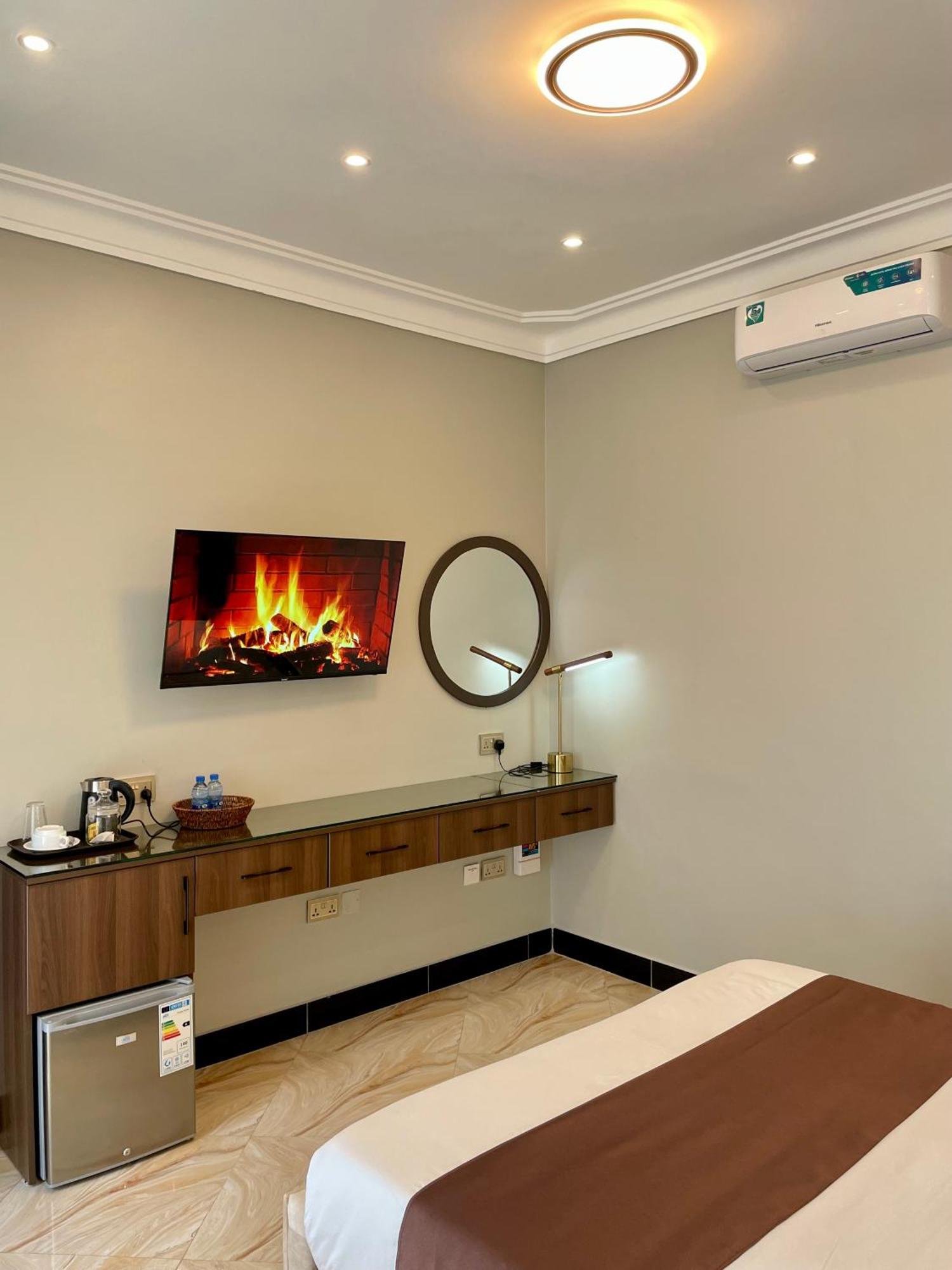 The Nook Boutique Bed and Breakfast Kampala Exterior foto